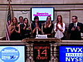 SI swimsuit models ring closing bell