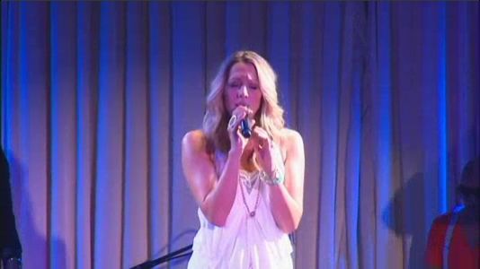 Colbie Caillat Shares SoCal Songs In The Big Apple