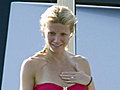 E! News Now - Gwyneth Paltrow Rocks Bikini Bod