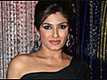 Raveena To Seduce Big B