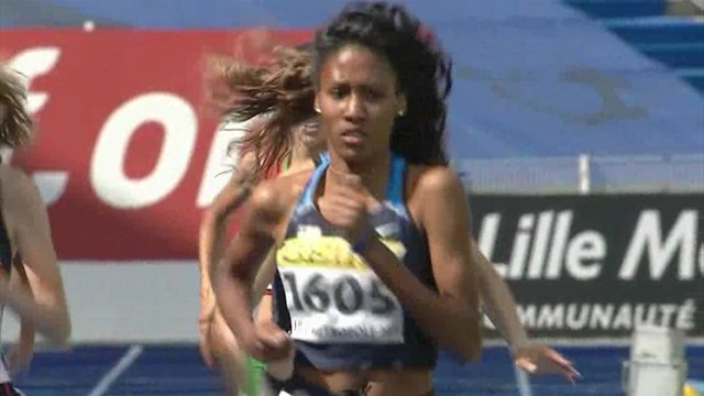 2011 World Youth Championships: Ajee Wilson wins 800m