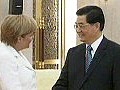 胡錦濤：中德關係發展勢頭良好　默克爾：金融危機拉近雙方距離