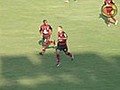 Com gols no fim,  Guarani vira para cima do Flamengo