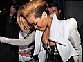 Rihanna glücklich in Paris