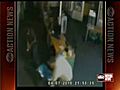 [Video] Eyeglass store thieves caught on camera