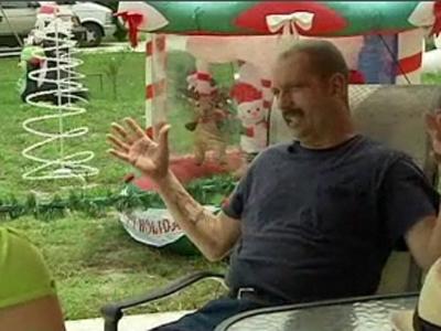 Dying Dad Celebrates Christmas In July