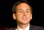 Pawlenty announces candidacy in web video