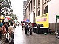 立法會外支持和反對政改人數比昨天少