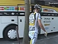 Razende Cavendish gooit helm uit de bus