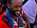 Vagner Love afirma que gostaria de jogar ao lado de Ronaldinho no Flamengo