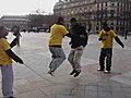 Action de la JOC sur la place de l’Hôtel-de-Ville à Paris