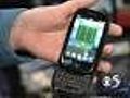 Hillary hits Best Buy to look at smartphones