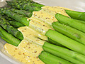 Asparagus with Easy Hollandaise