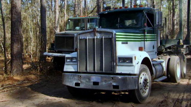 Swamp Loggers: The Backup Truck