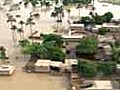 Pakistan helicopters drop food to flood Victims