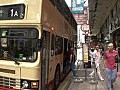 彌敦道僅少數九巴上落客後稍作停留