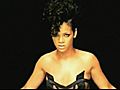 Rihanna,  semidesnuda, protagoniza el vídeo de Kanye West