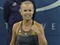 Wozniacki stormar vidare