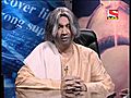 Dheeraj Gadel,  enacted by Shekhar Suman, recites a bizarre poem - Tedhi Baat - Episode 15