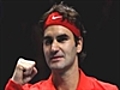 Federer wins for charity