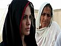 SNTV - Angelina Jolie lends hand to Pakistan