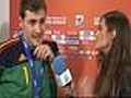 El beso de Sara e Iker