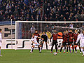 Football / Ligue des Champions: Le FC Zurich ouvre la marque contre le Milan AC sur un superbe coup franc de Milan Gajic (29e).