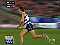 Geelong closes on Collingwood