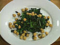 Kale With Garlic and Chickpeas