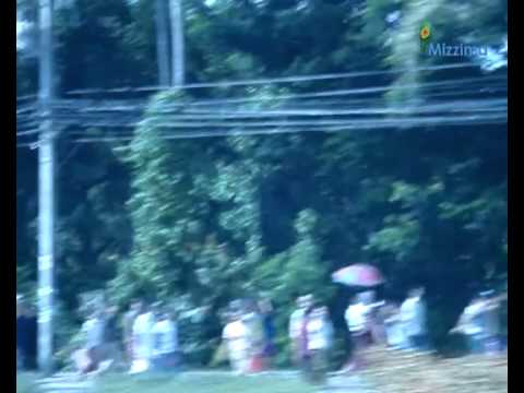 Refugees Fleeing Myawaddy To Thai Border Town - Exyi - Ex Videos