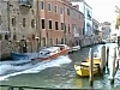 Une ambulance dans Venise