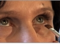 Make Your Eyes Look Bigger - Applying Eyeshadow