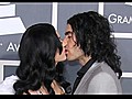 The Grammys get kissy