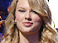 Taylor Swift Introduces Jonas Brothers