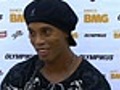 Ronaldinho Gaúcho diz que retribui carinho da torcida do Flamengo levantando troféus