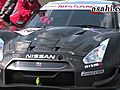 レース仕様のＧＴ－Ｒがデモ走行　横浜レンガ倉庫で