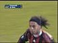 Ronaldinho resurge poco a poco en el Milan