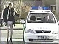 穿內褲執勤的警察