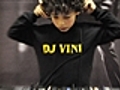 Vini Santana,  o DJ de 7 anos, comanda picapes