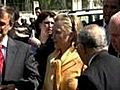 Clinton offers praise and support in Tunisia